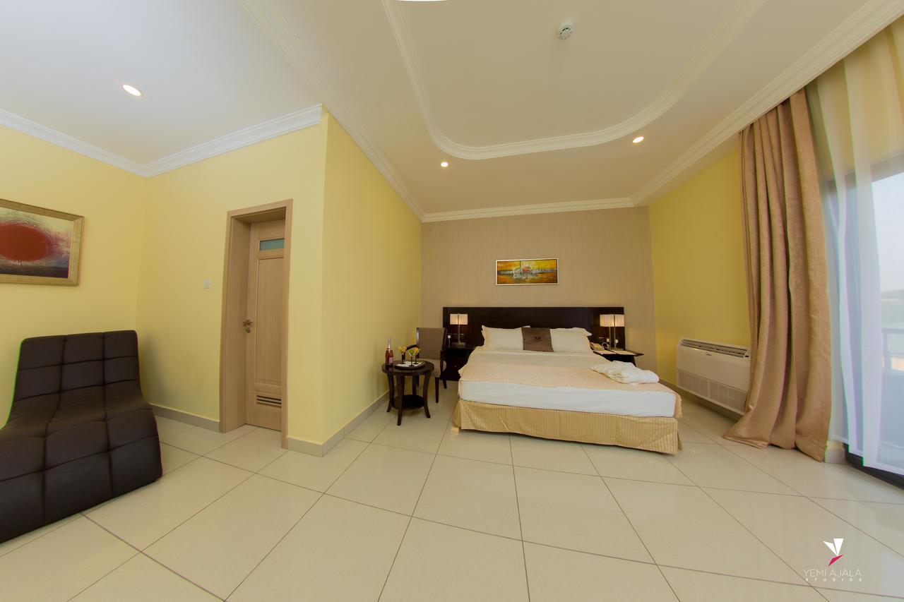 Noktel Resort Hotel อิโลริน ภายนอก รูปภาพ