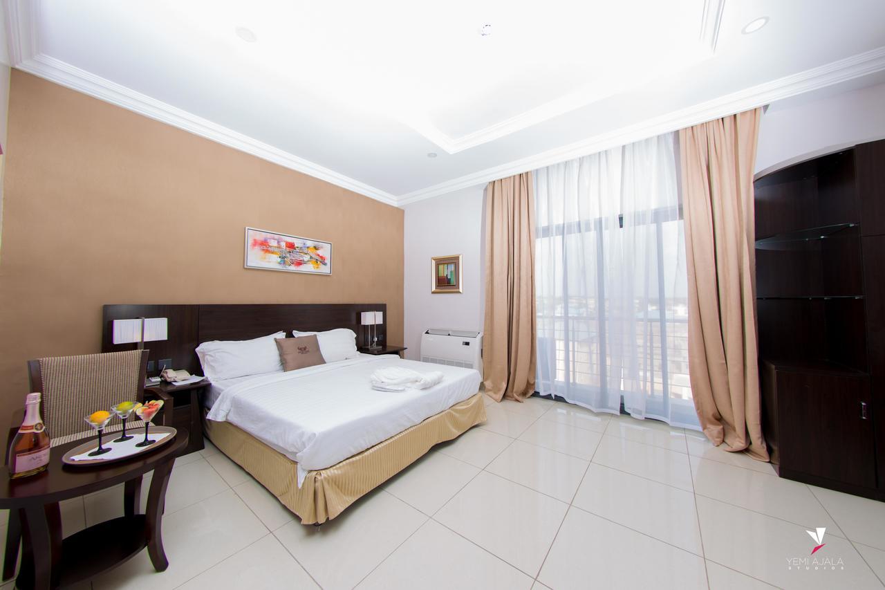 Noktel Resort Hotel อิโลริน ภายนอก รูปภาพ